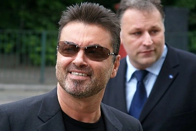 Po avarijos George'as Michaelas atsidūrė ligoninėje