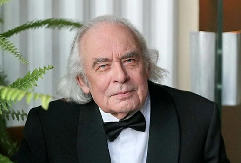 Algimantas Raudonikis yra sukūręs per 700 įvairiausių žanrų kūrinių