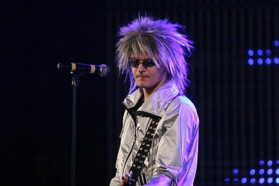 Scenoje pasirodė ir Igoris Kofas.