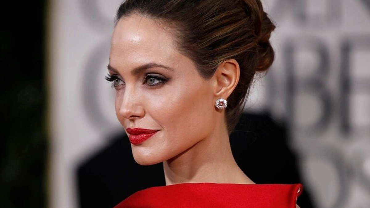 Angelina Jolie