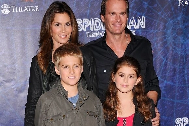 Cindy Crawford su vyru Rande Gerberiu ir vaikais – 12-mečiu Presley ir 10-mete Kaia