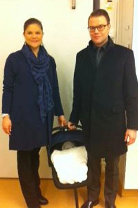 Princesė Victoria ir princas Danielis su pirmagime Estelle Silvia Ewa Mary