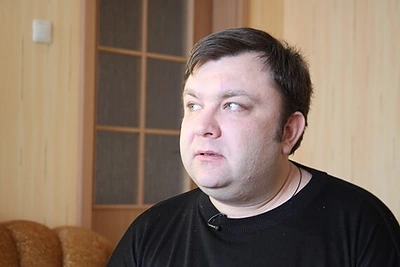 Skandalingasis atlikėjas Eugenijus Ostapenko susizgribo paneigti žinią apie savižudybę