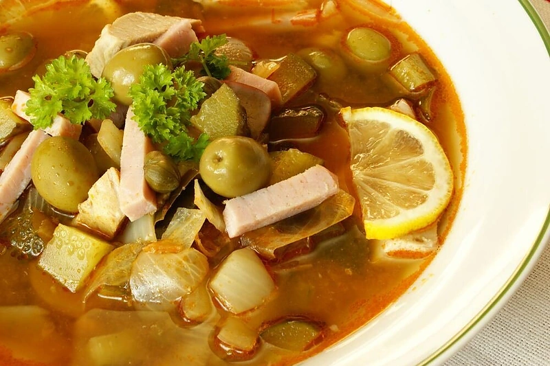 Rusiška sriuba „Solianka“