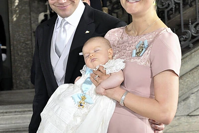 Švedijoje pakrikštyta būsimoji karalienė – princesė Estelle