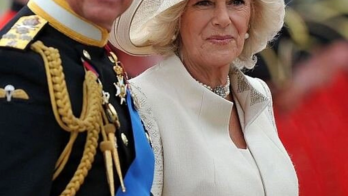 Sosto įpėdinis Charlesas su savo išrinktąja Camilla