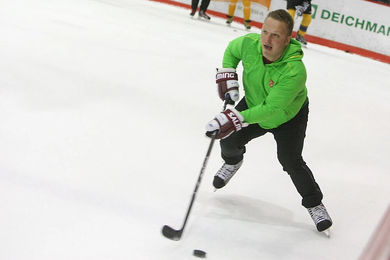 Darius Kasparaitis dalyvavo treniruotėje