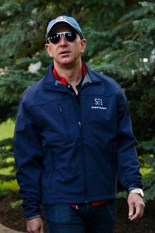 „Amazon“ įkūrėjas ir vadovas Jeffas Bezosas