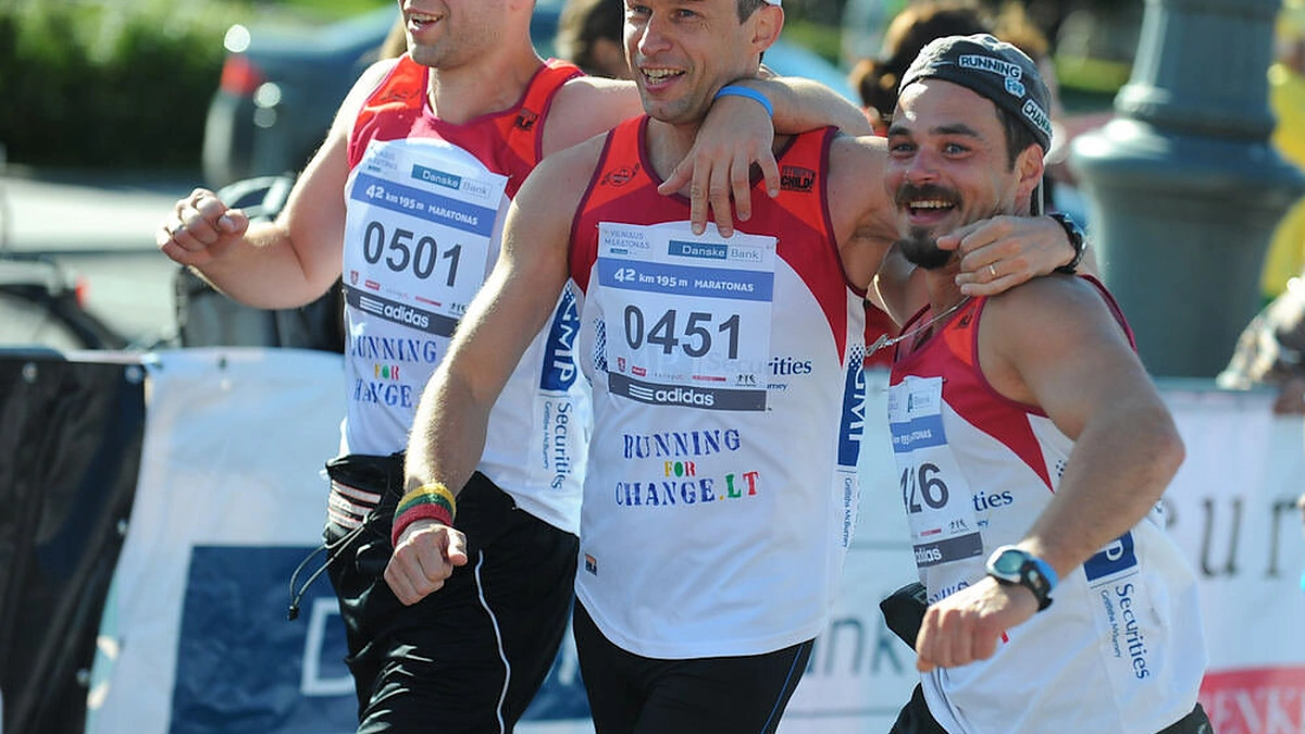 Leonardas Pobedonoscevas (dešinėje)