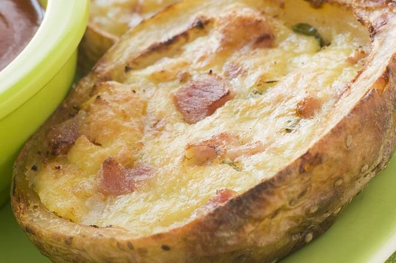 Įdarytos bulvės su feta