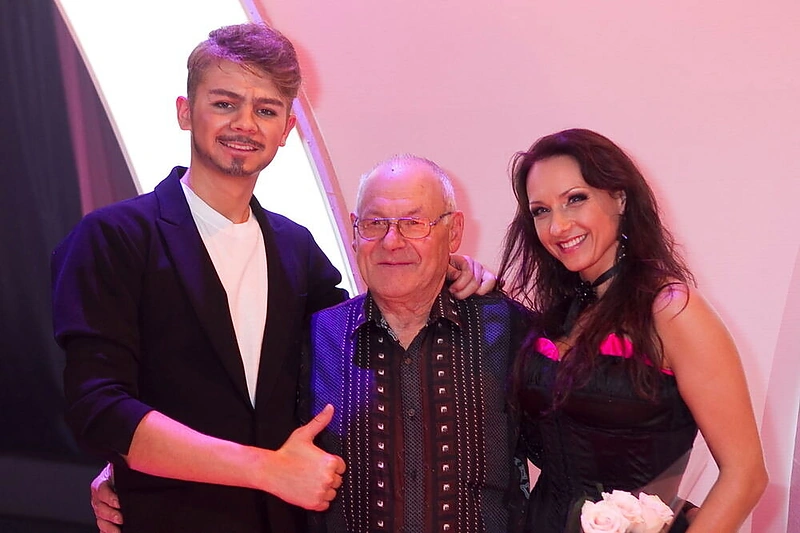 Asta Pilypaitė su tėčiu Stanislovu ir Ligitas Bernatavičius