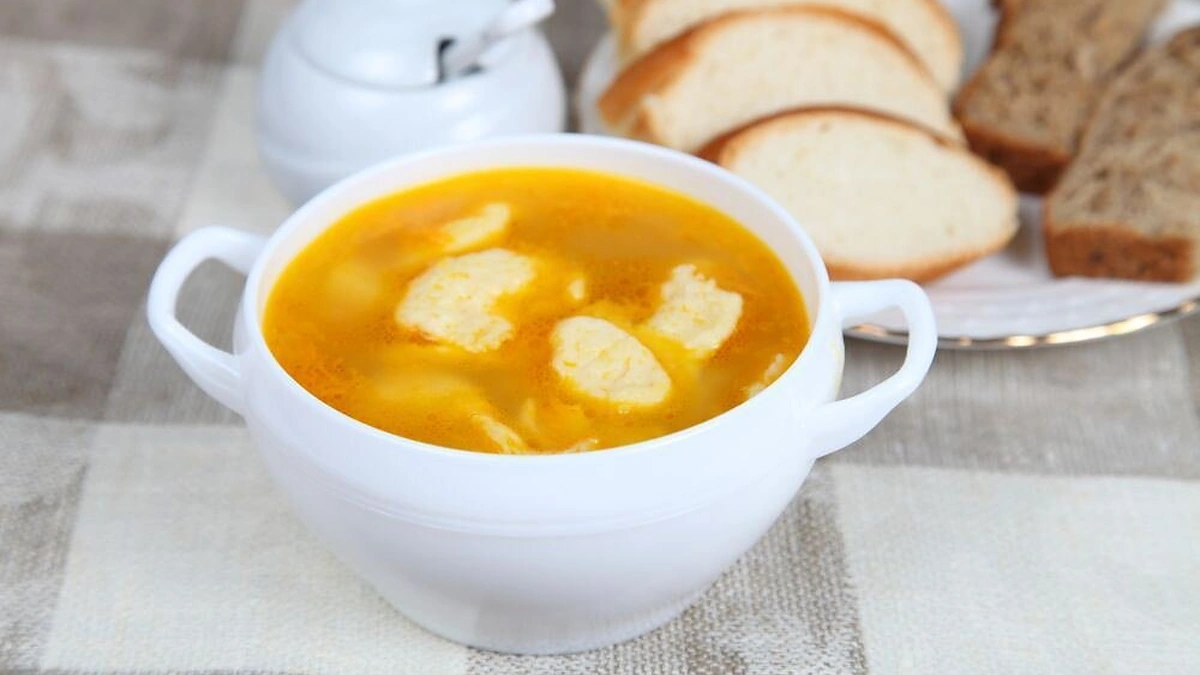 Sriuba su leistinukais