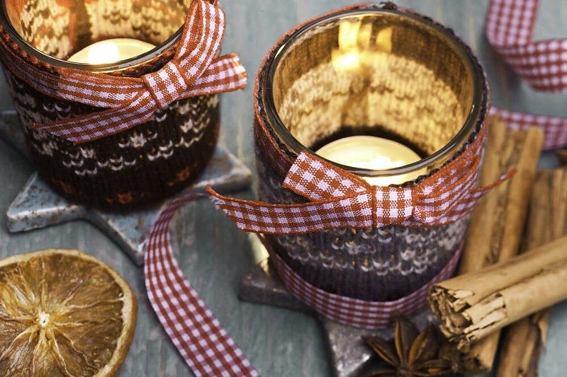 Mezginiais dekoruotos žvakidės