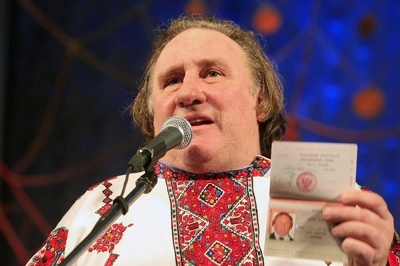 Gerard'as Depardieu ir jo naujasis rusiškas pasas