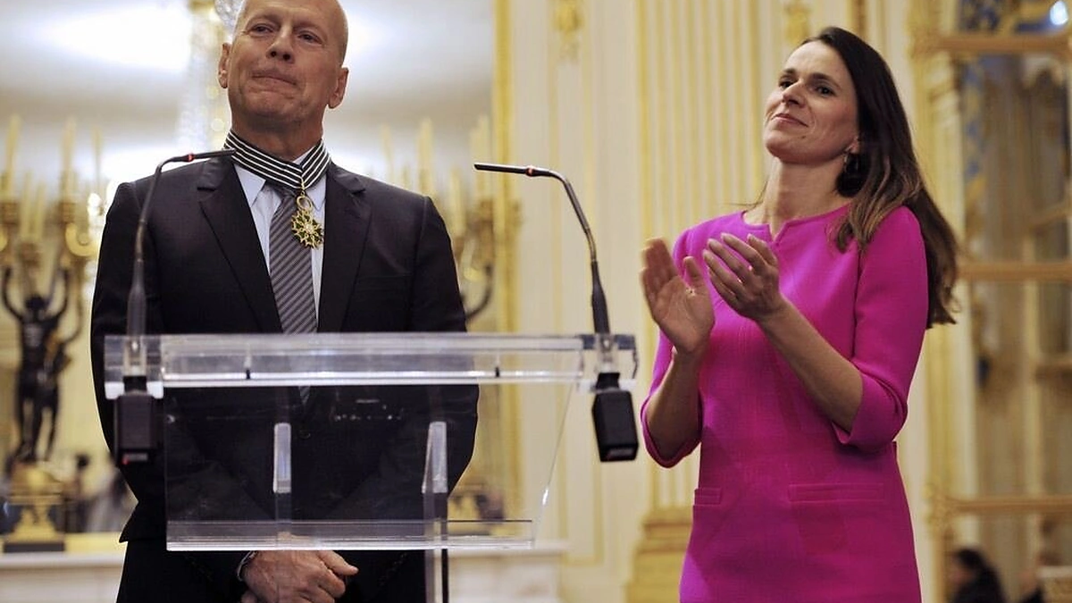 Bruce'as Willisas ir Aurelie Filippetti