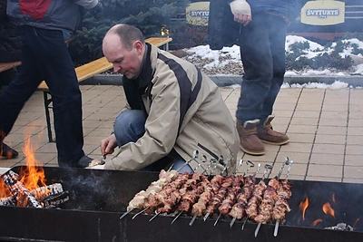 Į Palangą plūdo stintų mėgėjai