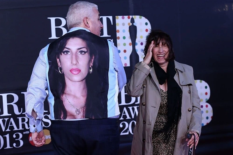 Amy Winehouse tėvai Mitchas ir Janis
