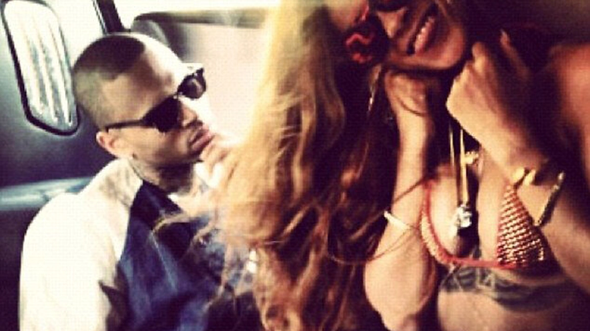Rihanna ir Chrisas Brownas
