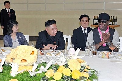 Ekscentriškasis Dennisas Rodmanas planuoja atostogas su Šiaurės Korėjos lyderiu Kim Jong Unu