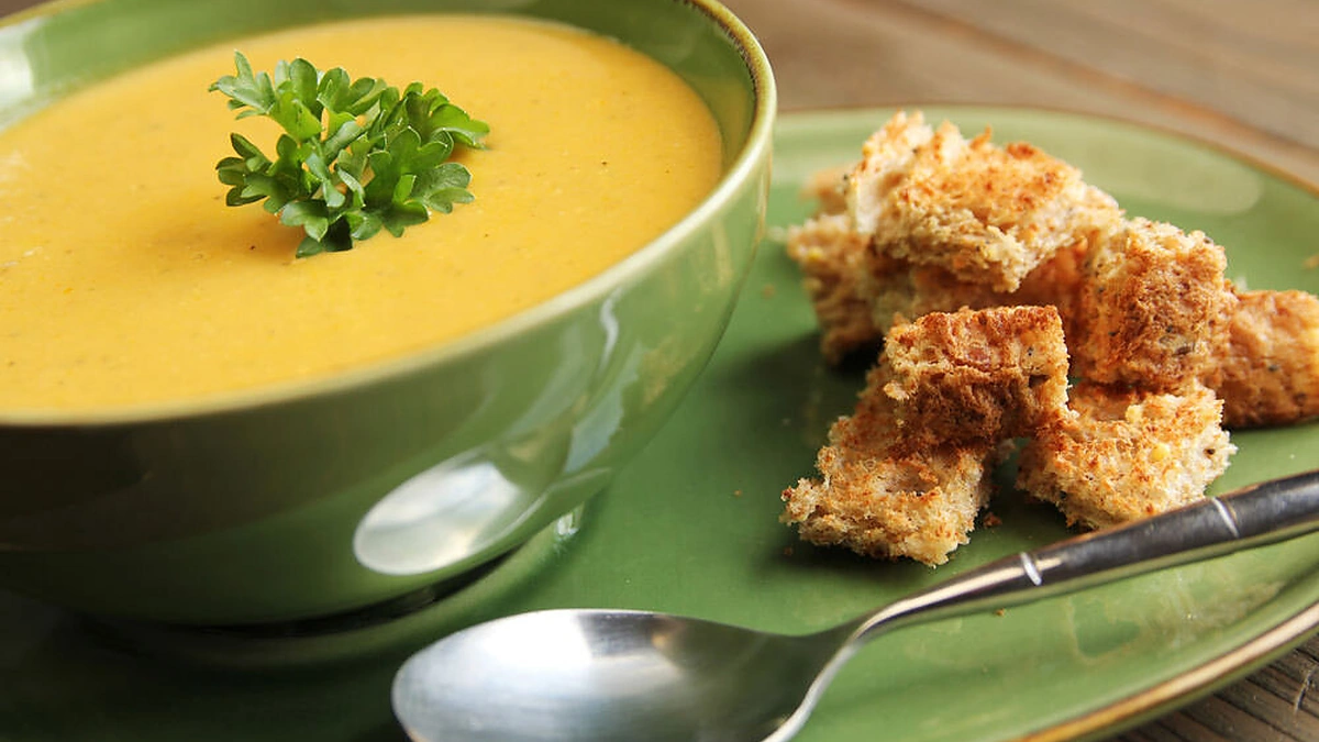 Trinta sriuba su skrebučiais