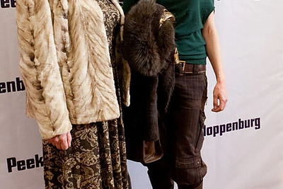 Laura Paukštė (dešinėj)