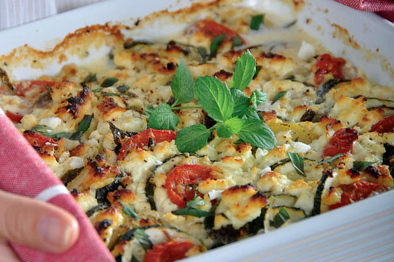 Cukinijų ir fetos apkepas