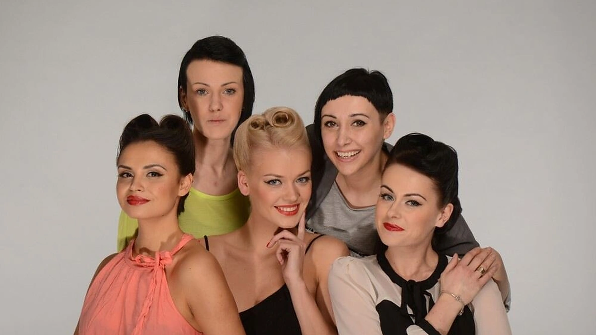 „Pinup Girls“ fotosesijos akimirka