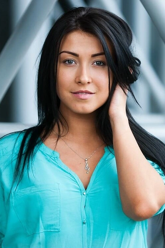 Eglė be makiažo