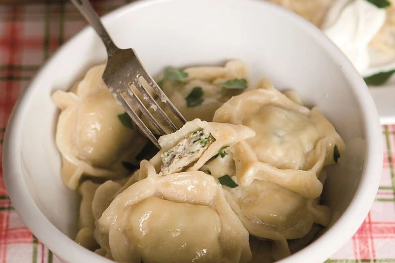 Naminiai koldūnai su vištiena ir špinatais