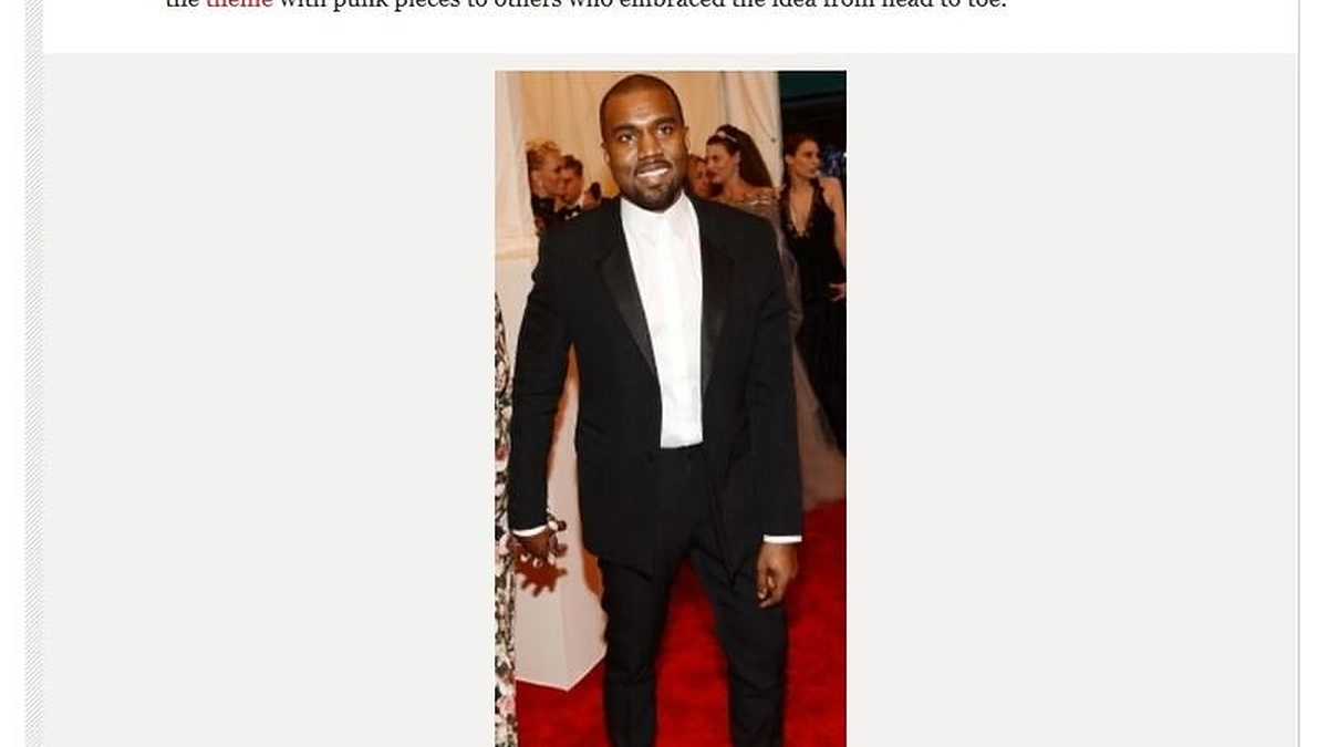 Kanye'as Westas iš „Vogue“ sulaukė komplimentų dėl puikiai pasirinkto kostiumo, Kim Kardashian iš nuotraukos buvo paprasčiausiai iškirpta