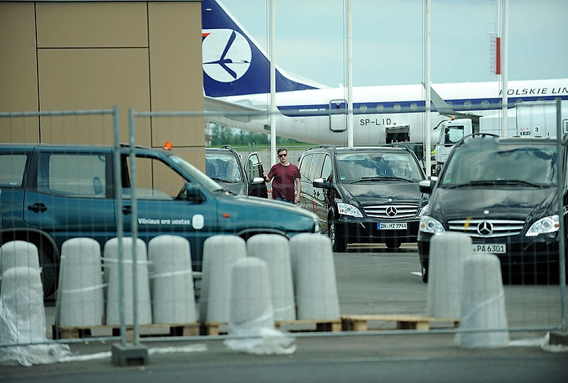 Erico Claptono komandos atvykimas į Vilnių