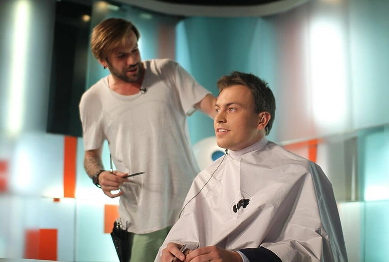 Valerijus Gigevičius kerpa Viktorą Jakovlevą