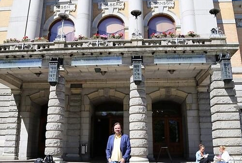 Oskaras Koršunovas prie Oslo nacionalinio teatro