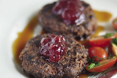 3 švediški patiekalai: bulvės, kotletukai ir pyragas