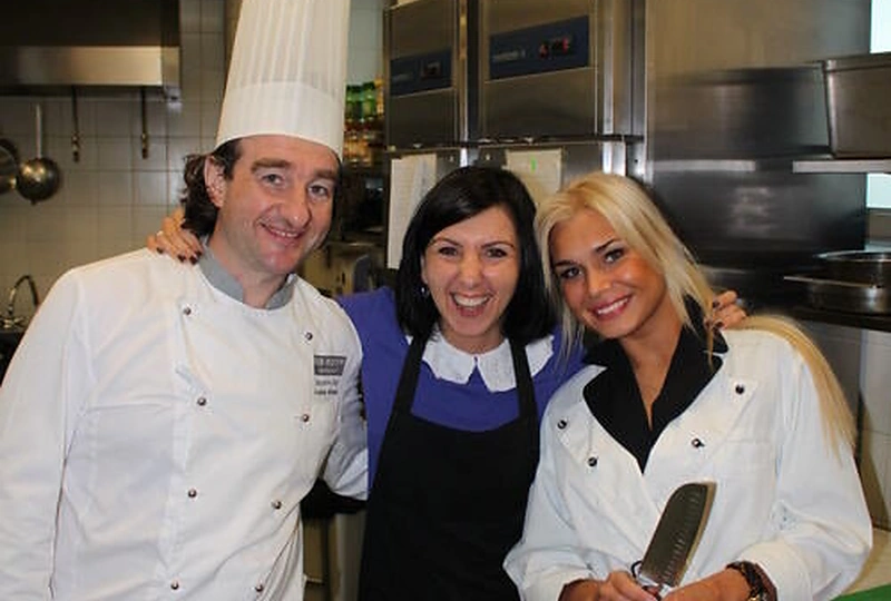 Svajūnas Jarmala ir Eglė Ačaitė (dešinėje)