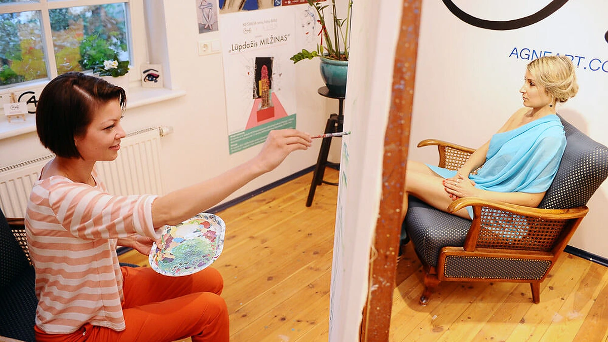 Agnė Kišonaitė tapo moters aktą