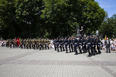 Vėliavų pakėlimo ceremonija / Mato Dauginio/15min.lt nuotr.