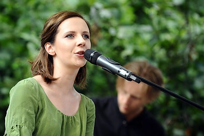 Įvertinkite: Ieva Narkutė pristato naują dainą „Rojaus sodai“