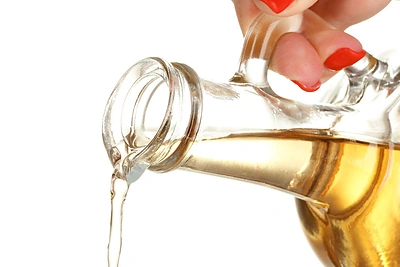 Norite atrodyti jauniau? 4 grožio receptai su alyvuogių aliejumi