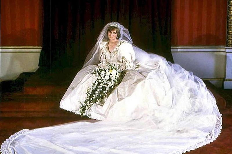 Diana Spencer per savo vestuves (1981 m.)