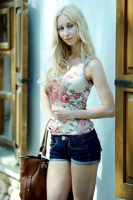 Kristina be makiažo