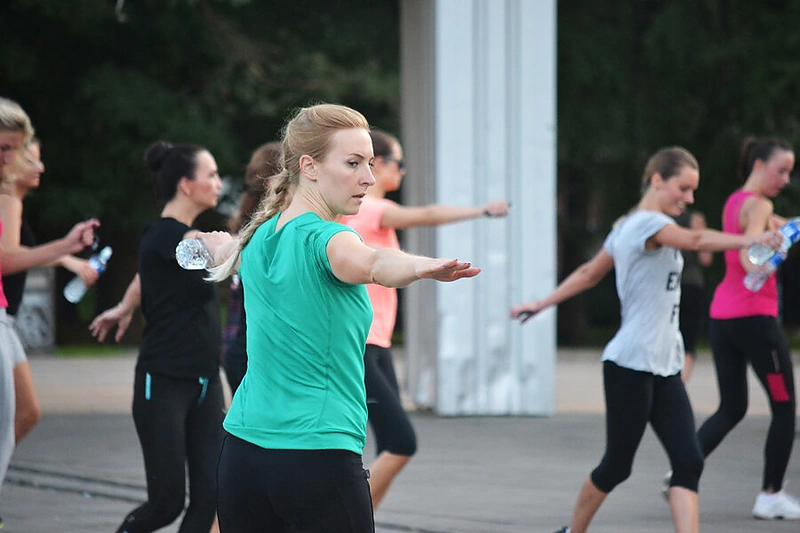 Pirmoji moterų bėgimo „We own the night“ treniruotė