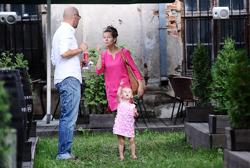 Jonas Jonušas su žmona Dominyka ir dukra