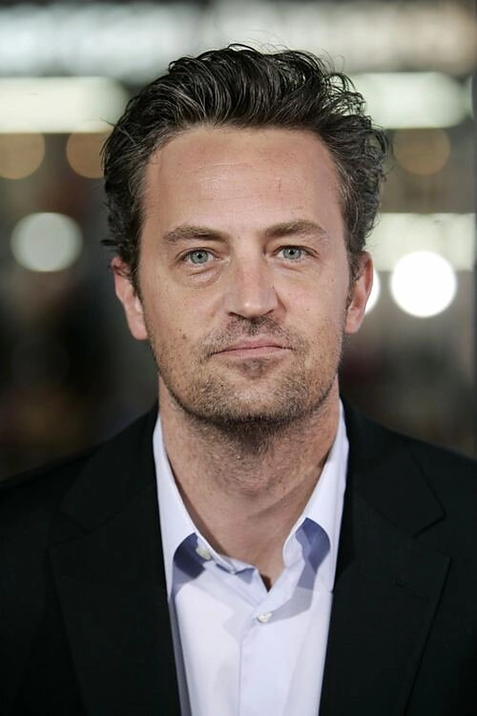 Matthew Perry švenčia 44-ąjį gimtadienį