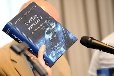 Roberto Petrausko knygos pristatymo akimirka