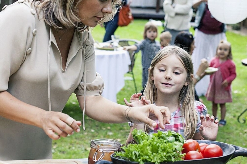 Beata Nicholson su dukra