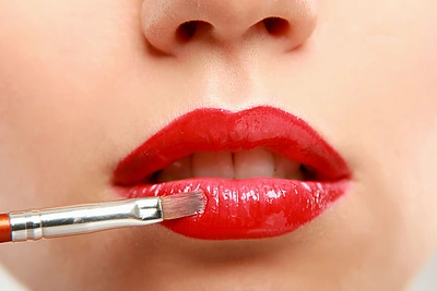 Dažykitės taip, kad lūpos kviestų bučiniui