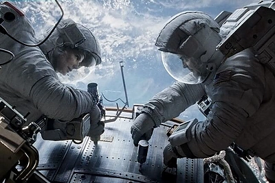 Sandra Bullock ir George'as Clooney filme „Gravitacija“