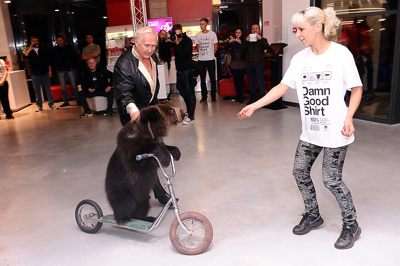 Viešbučio „Comfort Hotel LT“ gimtadienio akimirka