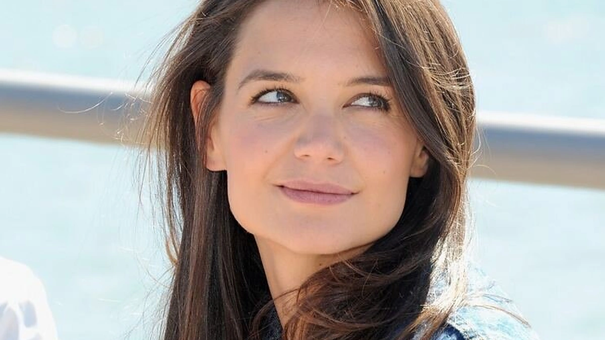 Katie Holmes